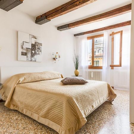 Accademia Charm Apartments By Wonderful Italy เวนิส ภายนอก รูปภาพ