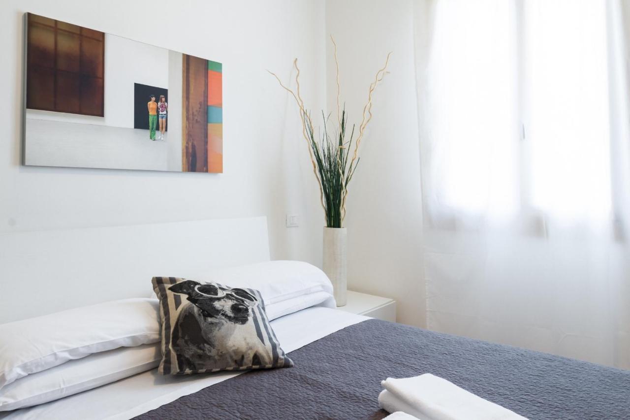 Accademia Charm Apartments By Wonderful Italy เวนิส ภายนอก รูปภาพ