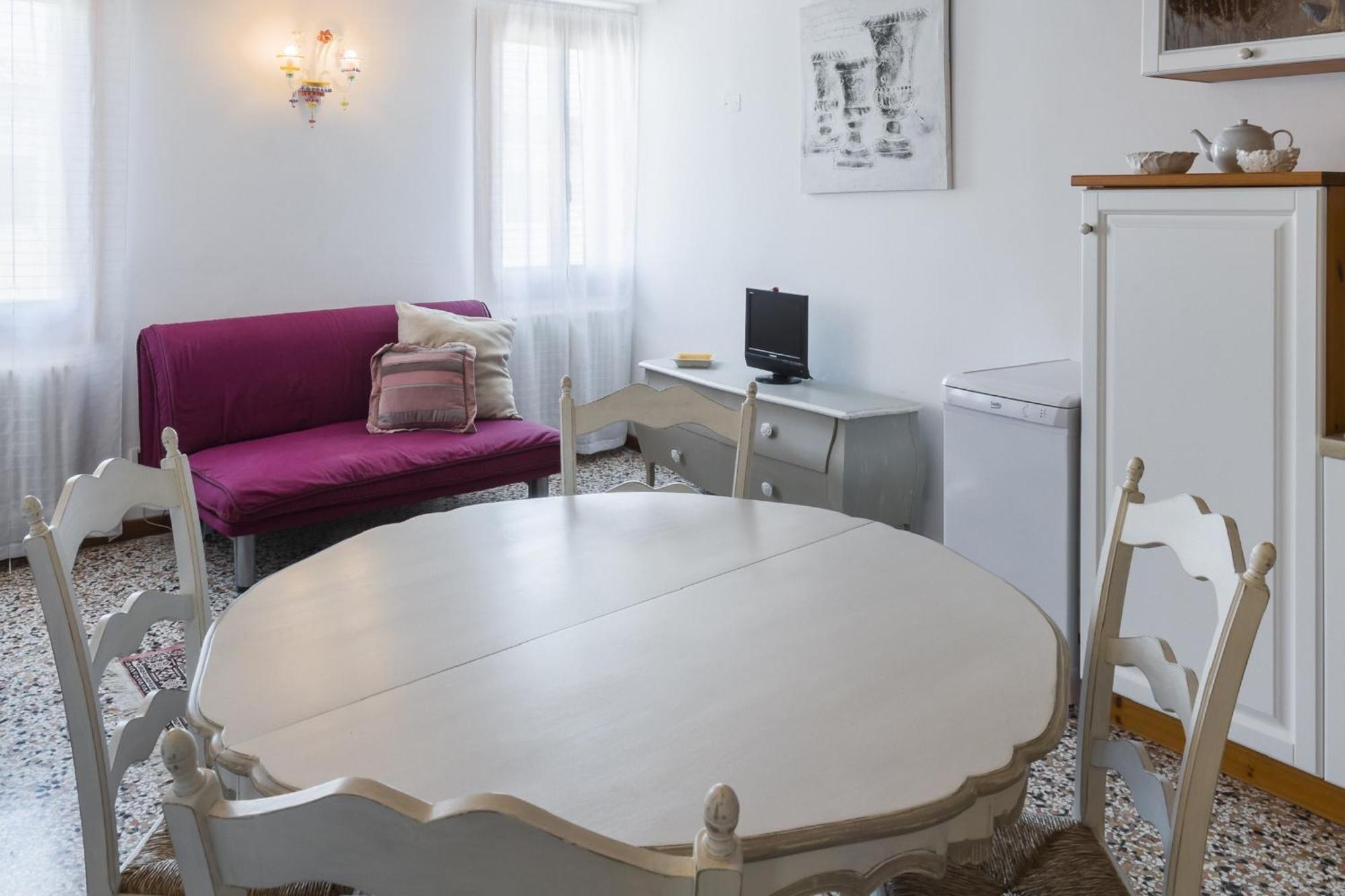 Accademia Charm Apartments By Wonderful Italy เวนิส ภายนอก รูปภาพ