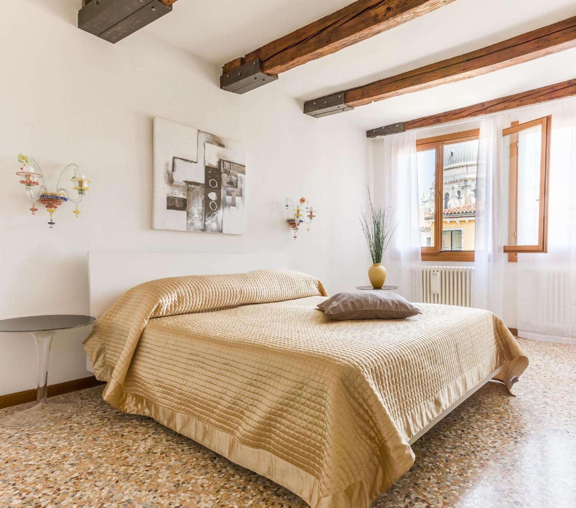 Accademia Charm Apartments By Wonderful Italy เวนิส ภายนอก รูปภาพ